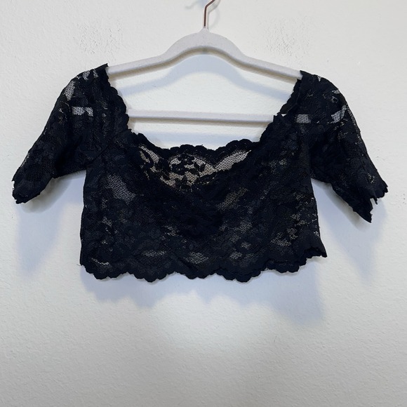 Victoria's Secret Tops - Victoria's Secret Vintage Black Lace Off Shoulders Crop Top Sz M Y2K 90s